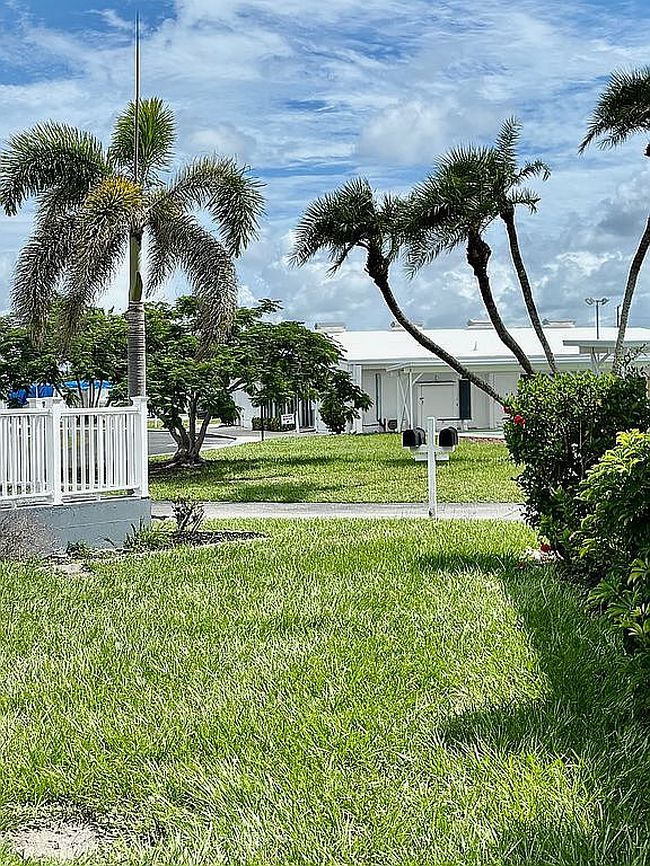 Image of 750 Allamanda Cir