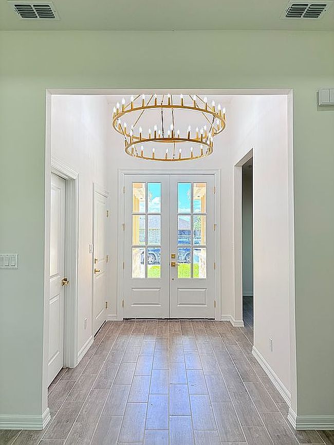 Additional photo 1 of property located at 1216 Spur