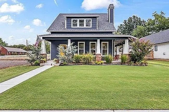 Photo of 613 N Date Ave, Broken Arrow, OK