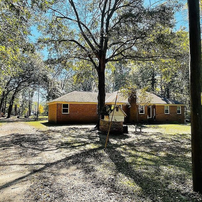 Image of 525 Stoudenmire Dr