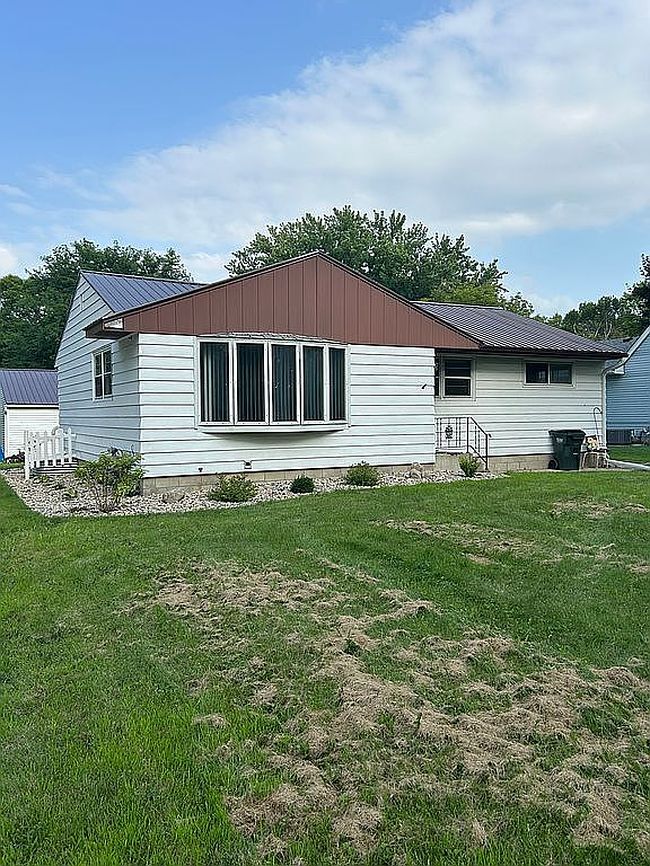 Photo of 1519 9th St Sw, Willmar, MN