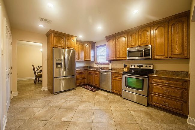 Photo of 2328 Mumphrey Rd, Chalmette, LA