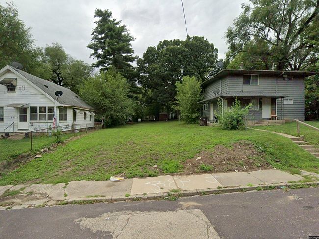 Image of 631 Spitznagle Ave
