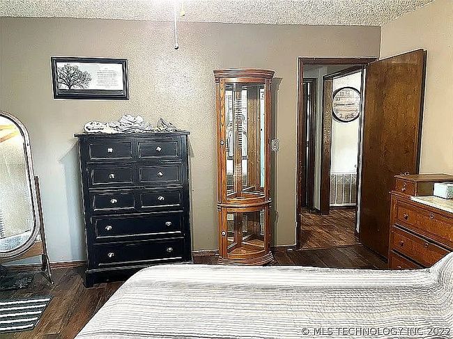 Image of 1323 Foltz Ln