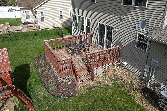 Image of 965 Hampshire Dr