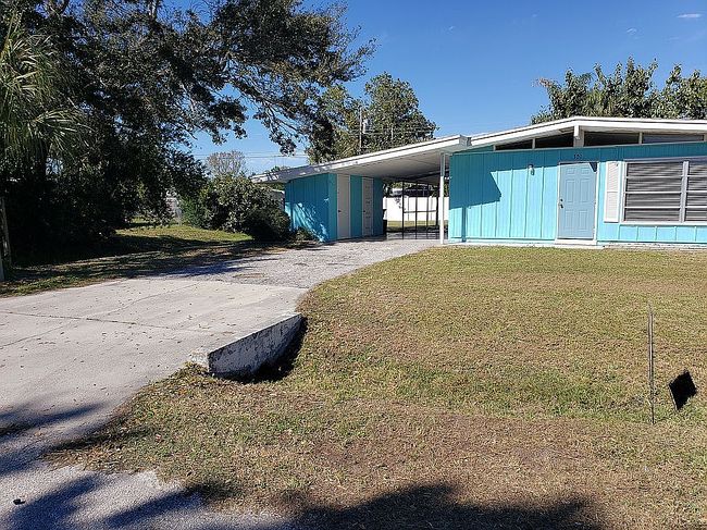 Image of 301 Pine Tree Rd
