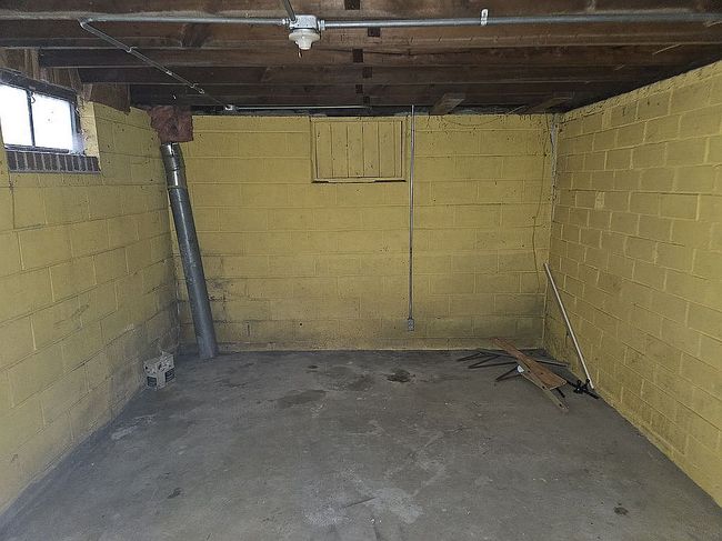 Additional photo 3 of property located at 1423 33rd St