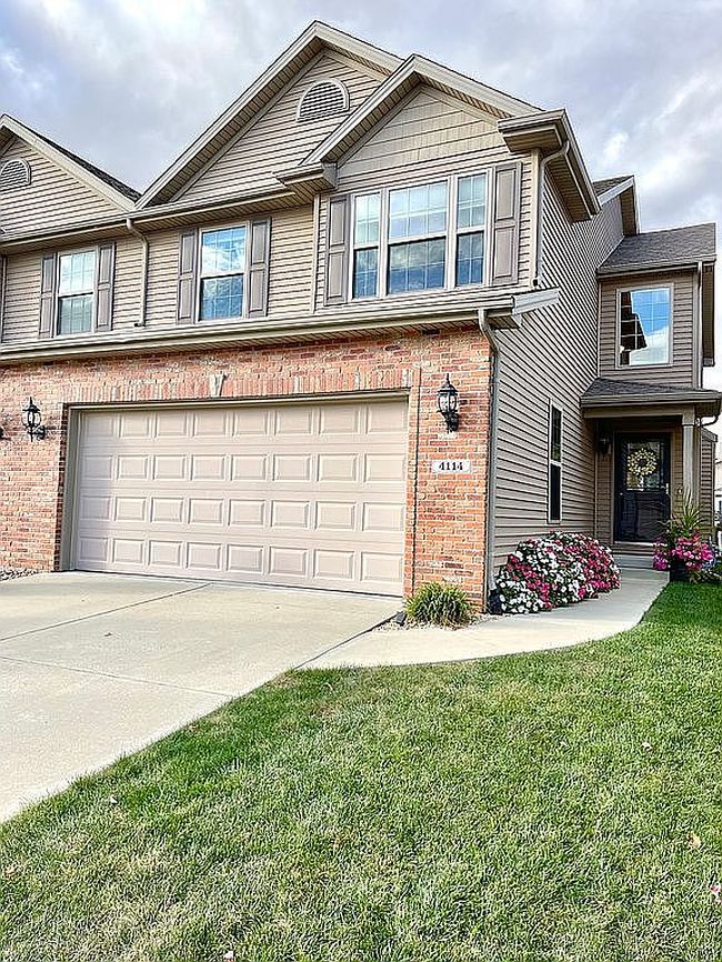 Photo of 4114 Pump House Ln, Bloomington, IL