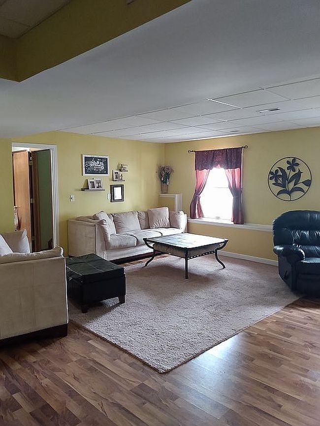Photo of 334 W 64th St, Davenport, IA