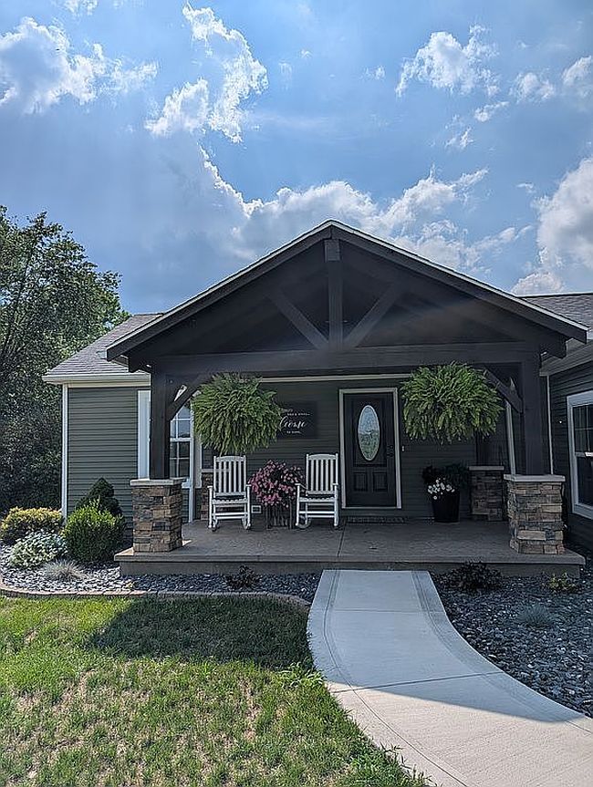 Photo of 53765 County Road 35, Middlebury, IN