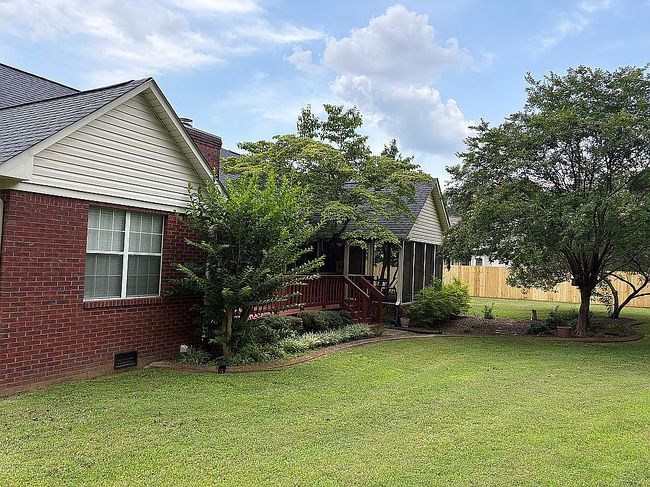 Additional photo 1 of property located at 1108 8th St Nw