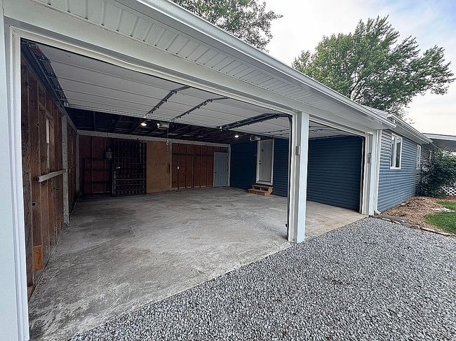 Photo of 330 Marshall Dr, Charlestown, IN