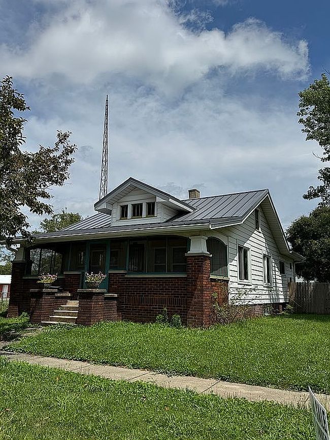 Photo of 1312 S Central Ave, Paris, IL