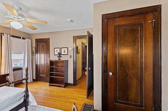 Additional photo 2 of property located at 5143 E Pleasant Run Parkway South Dr