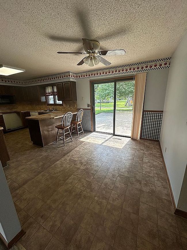 Image of 208 N Ash Ave