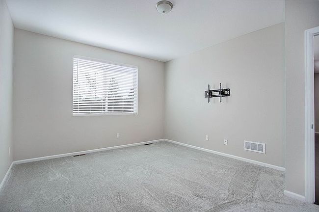 Additional photo 3 of property located at 4238 S Netherland Cir