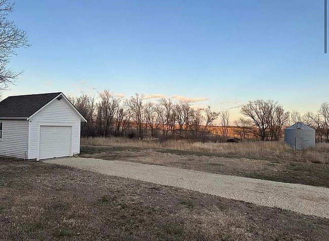 Image of 669 16th Rd