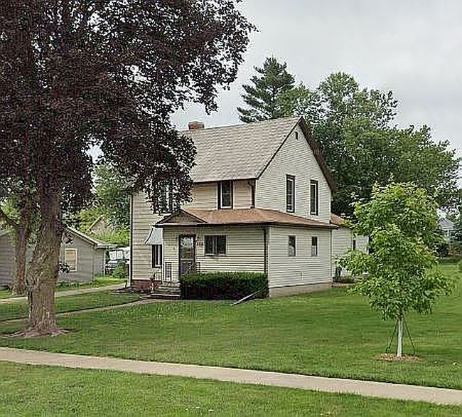 Image of 105 Station St