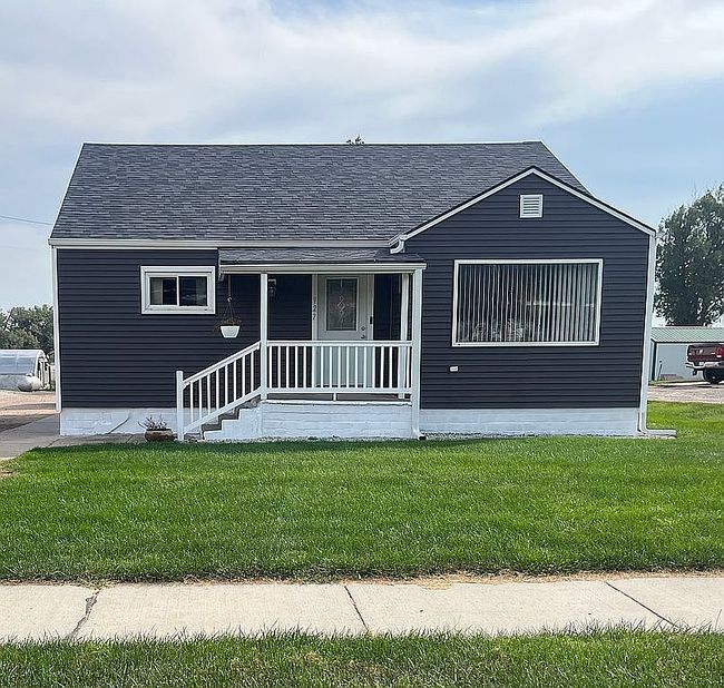 Photo of 927 Willard Ave