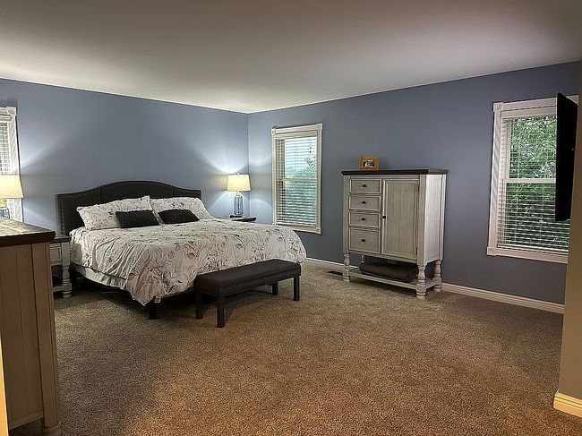 Photo of 504 Dogwood Ct, North Aurora, IL