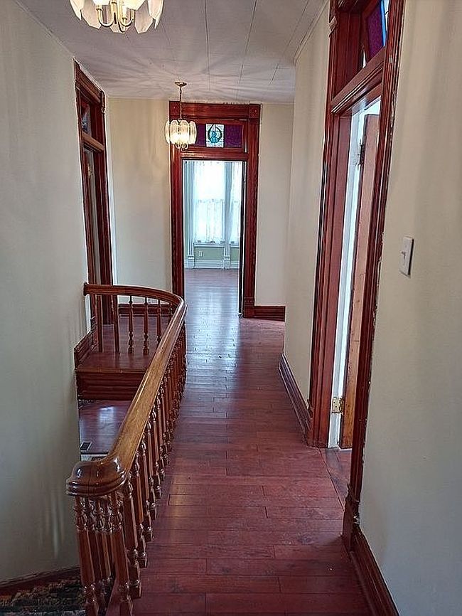Image of 716 Western Ave