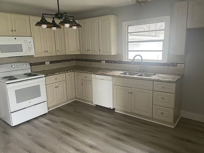 Image of 1008 N Washington St