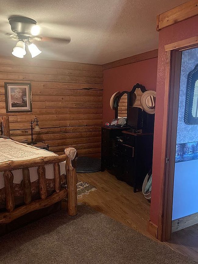 Image of 2534 Pine Ridge Rd
