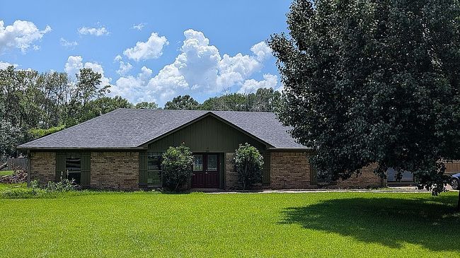 Image of 201 Rolling Meadow Ln