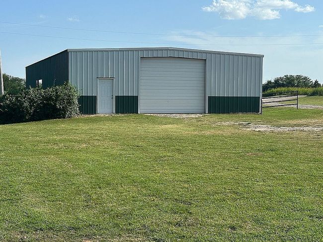 Additional photo 3 of property located at 3030 S Broadway St