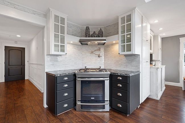 Image of 8014 Se Middle Way