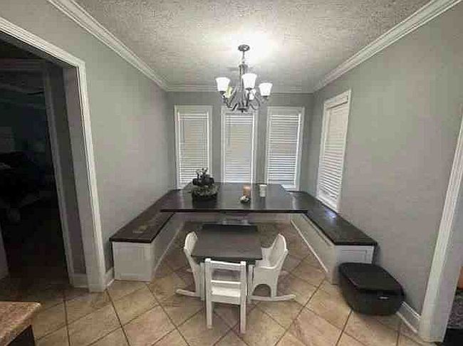 Photo of 405 Persimmon Ln, Lexington, TN