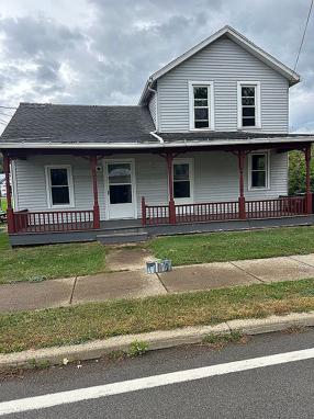 460 Commercial St, Irving, NY