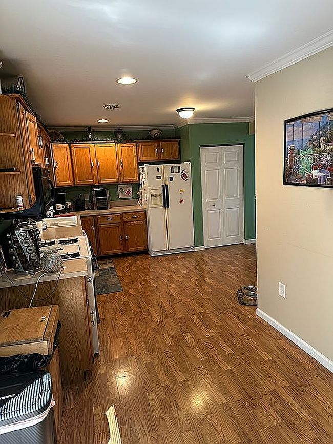 Photo of 165 Oakdale Dr, Zelienople, PA