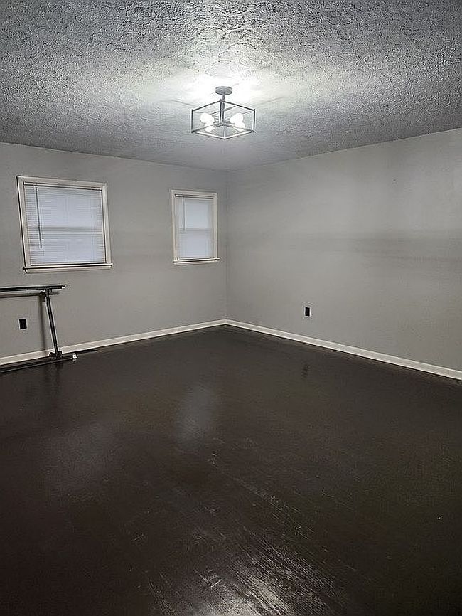 Photo of 809 Smith Ave, Oolitic, IN