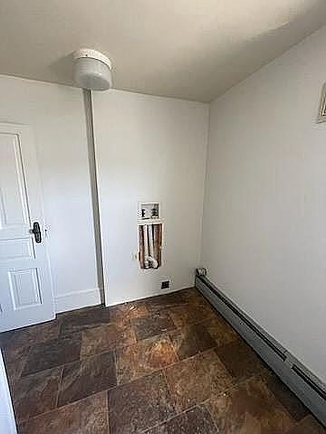 Image of 758 Scott St