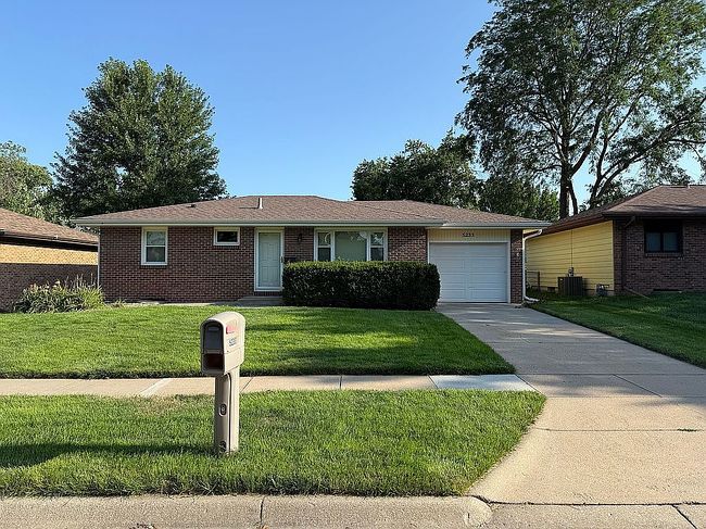 Photo of 5233 Pawnee St