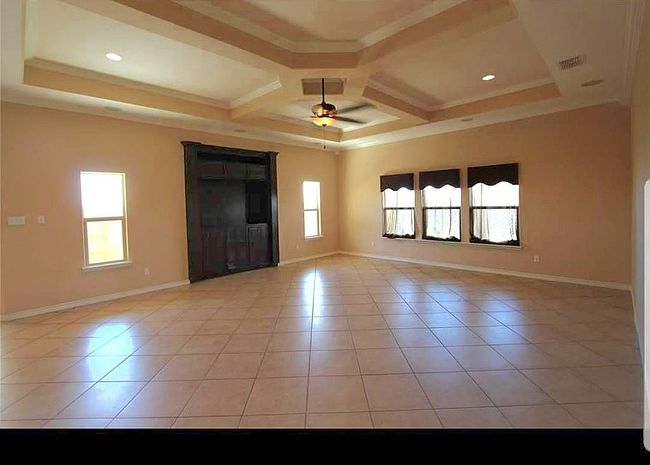 Additional photo 1 of property located at 3813 Elvis Dr