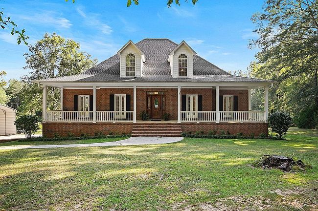 Photo of 634 Westbrook Dr