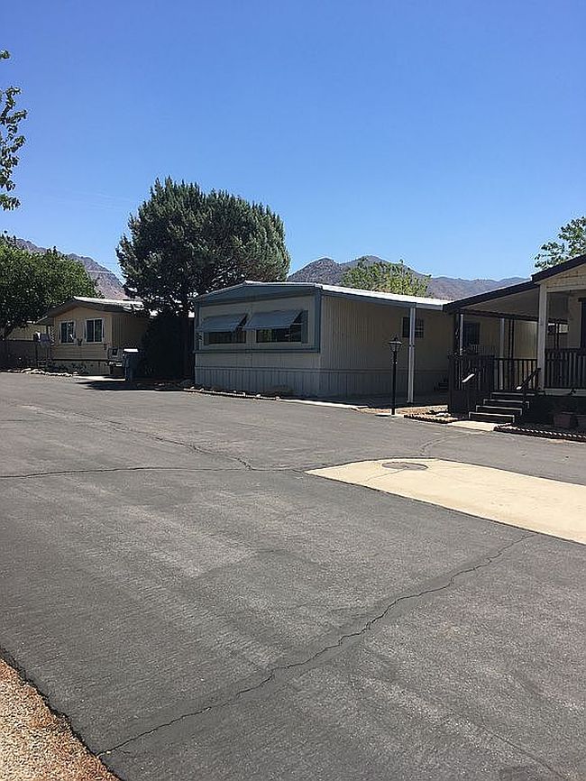 Photo of 2410 Ronita Ln #22, Lake Isabella, CA