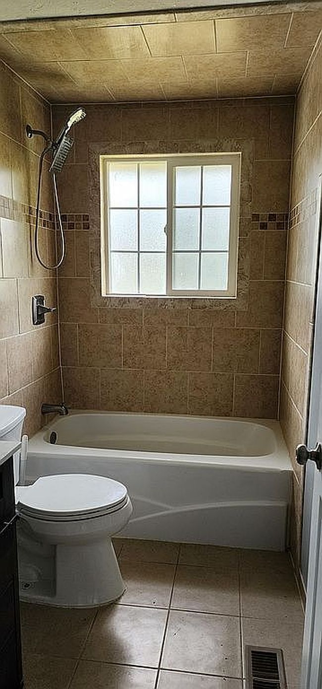 Additional photo 2 of property located at 29 E 200 N