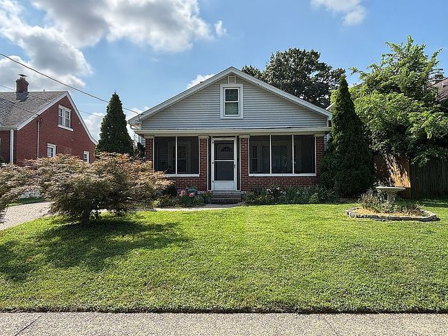 Photo of 1230 Springdale Dr