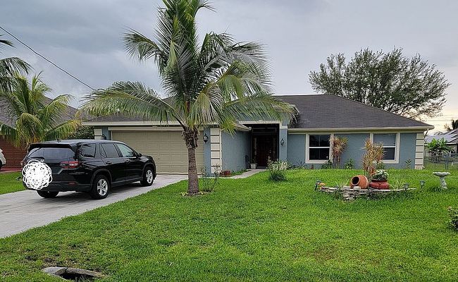 Photo of 423 Windermere Dr, Lehigh Acres, FL