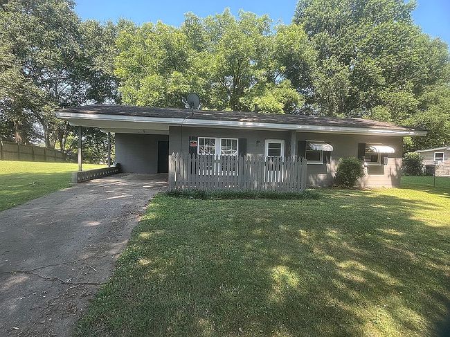 Photo of 4 Morris St, Cartersville, GA