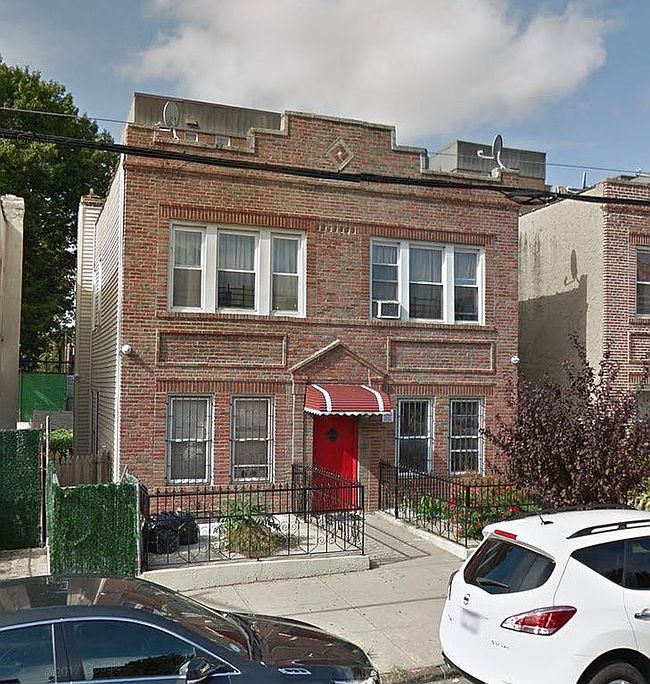 Additional photo of property located at 1417 Leland Ave
