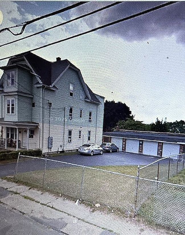 Photo of 255 Hill St, Waterbury, CT