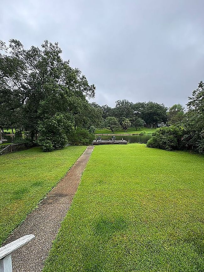 Photo of 3290 Bayou Dr, Pensacola, FL