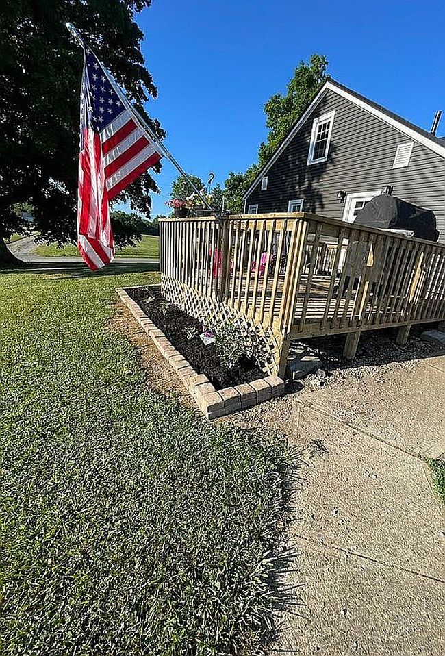 Photo of 9439 Grimsley Rd