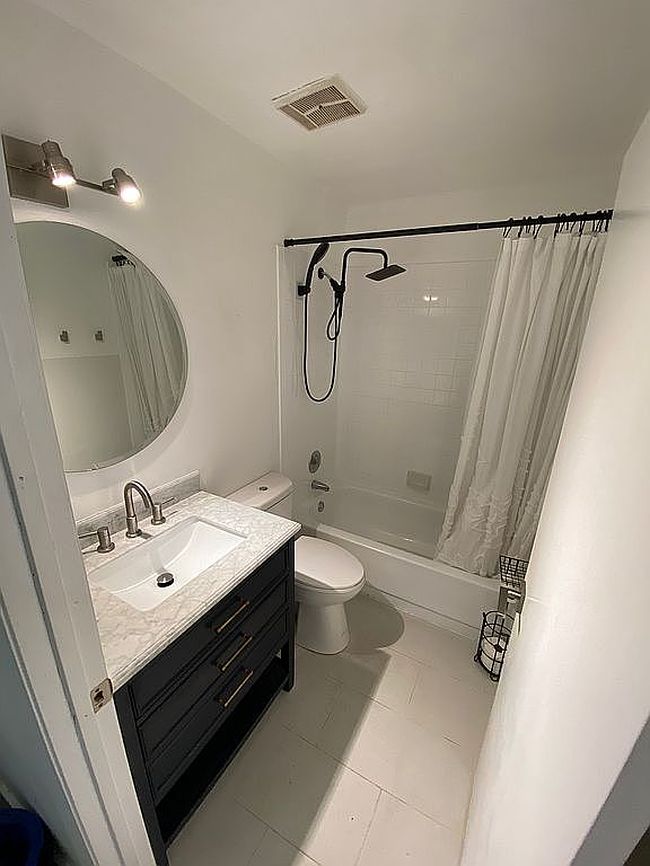 Photo of 3457 Nw 44th St, Lauderdale Lakes, FL