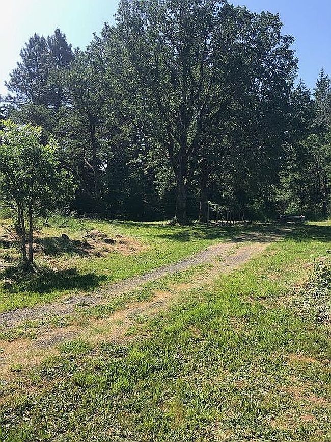 Photo of 581 Ne Spring St Lot 3, White Salmon, WA