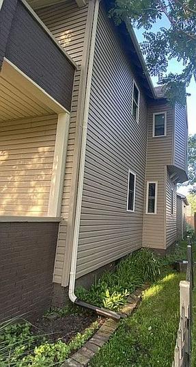Additional photo 4 of property located at 615 Daviess St